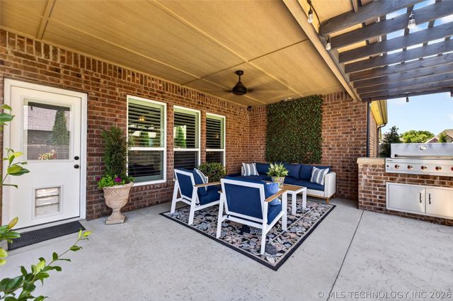 8108 N 77th Avenue, Owasso, OK 74055