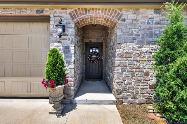 8108 N 77th Avenue, Owasso, OK 74055