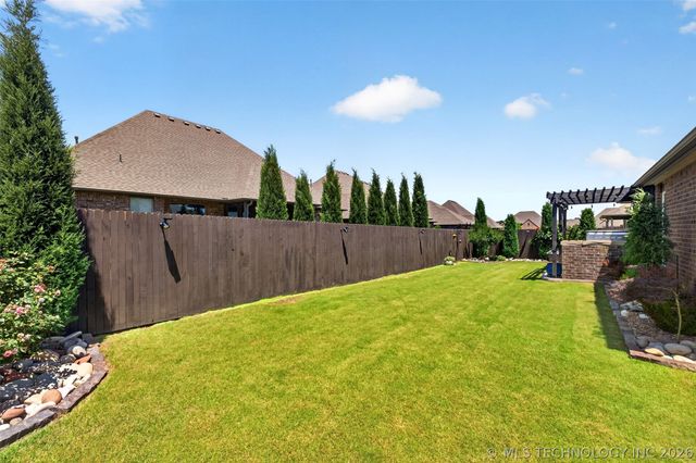 8108 N 77th Avenue, Owasso, OK 74055