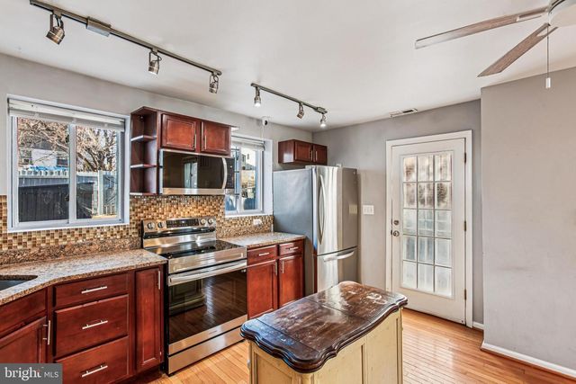 836 DIVISION AVE NE, Washington, DC 20019