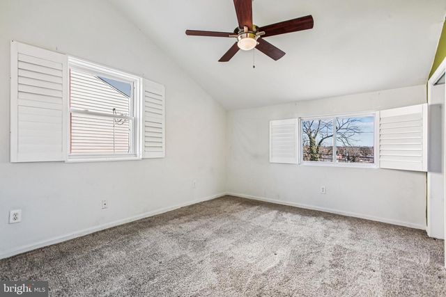 836 DIVISION AVE NE, Washington, DC 20019