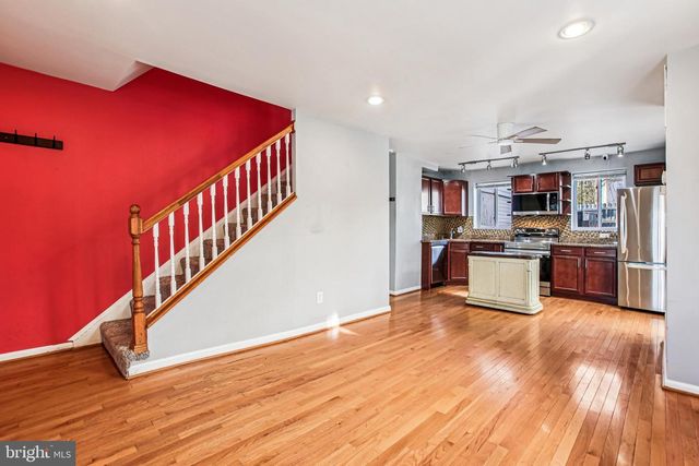 836 DIVISION AVE NE, Washington, DC 20019