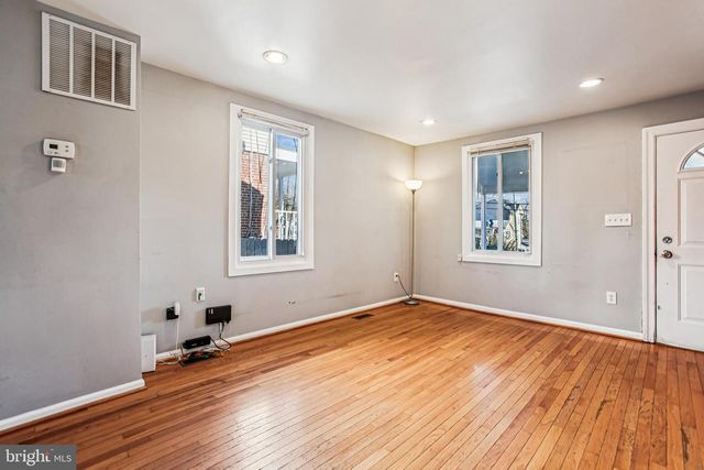 836 DIVISION AVE NE, Washington, DC 20019