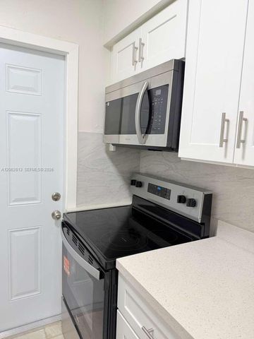 310 NE 78th St 3, Miami, FL 33138