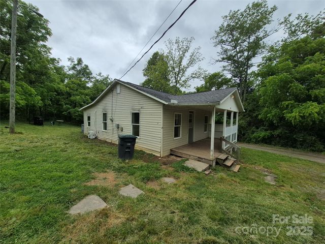 68 Covered Bridge Lane, Asheville, NC 28804