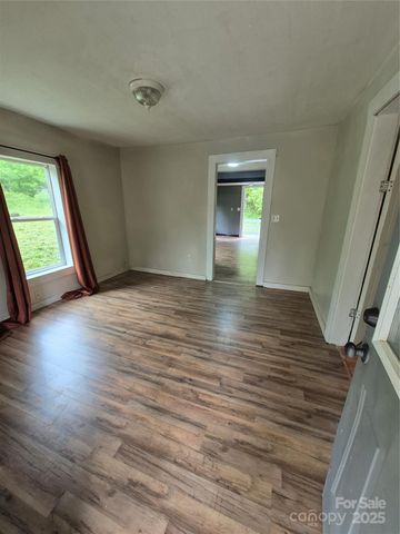 68 Covered Bridge Lane, Asheville, NC 28804