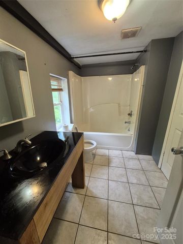 68 Covered Bridge Lane, Asheville, NC 28804