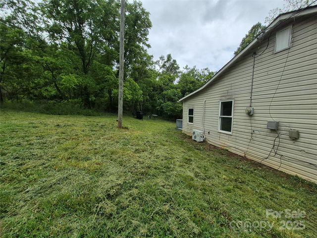 68 Covered Bridge Lane, Asheville, NC 28804