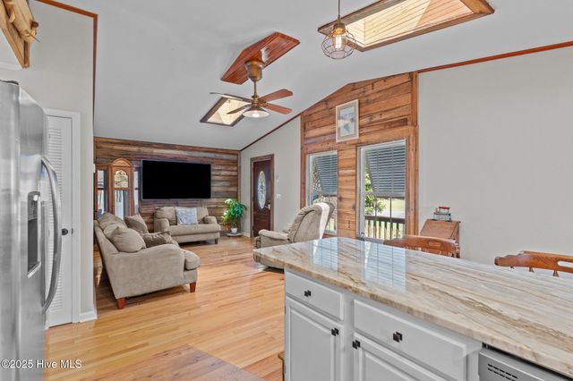 211 NE 55th Street, Oak Island, NC 28465