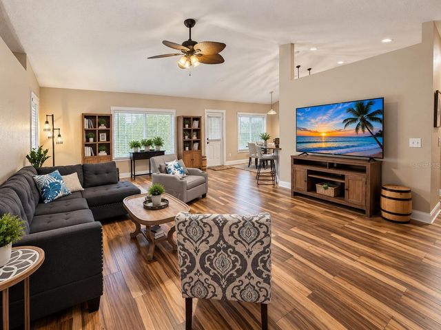 1631 CHARLEMAGNE COURT, Winter Garden, FL 34787