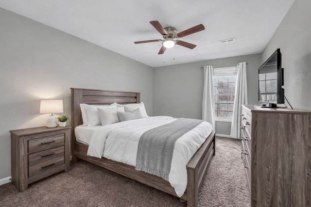 124 Bob White Trl, Oak Grove, KY 42262