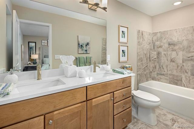 56050 Madison Lane 38, New Hudson, MI 48165