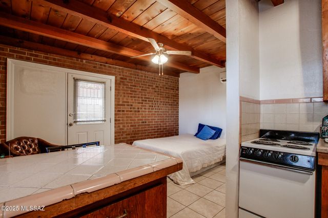 1330 E Broadway Boulevard, Tucson, AZ 85719