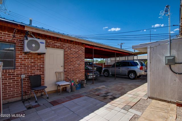 1330 E Broadway Boulevard, Tucson, AZ 85719