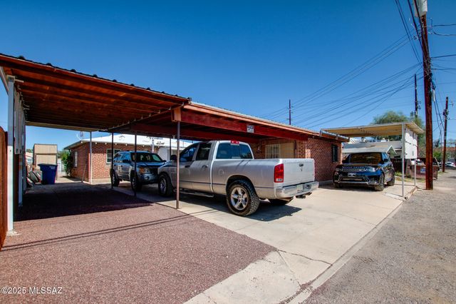 1330 E Broadway Boulevard, Tucson, AZ 85719
