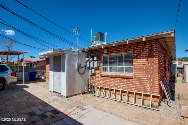 1330 E Broadway Boulevard, Tucson, AZ 85719