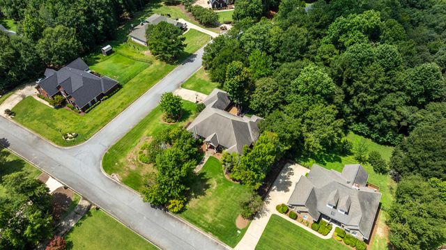 164 Glenwood Way, Smiths Station, AL 36877
