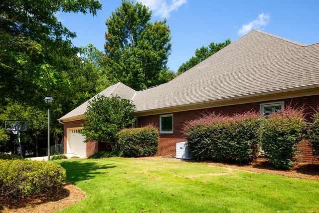 164 Glenwood Way, Smiths Station, AL 36877