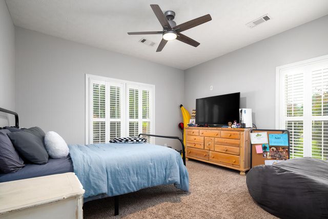 164 Glenwood Way, Smiths Station, AL 36877
