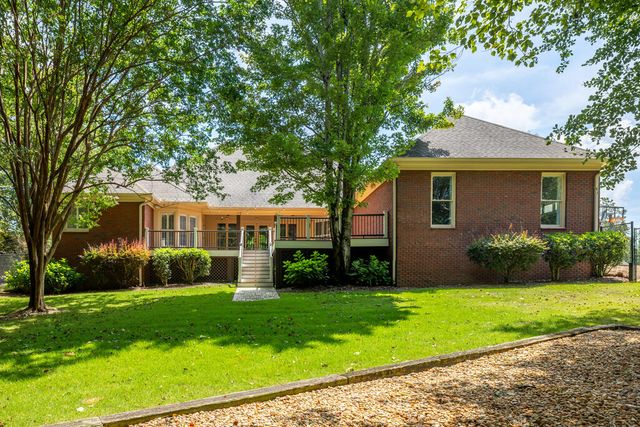 164 Glenwood Way, Smiths Station, AL 36877