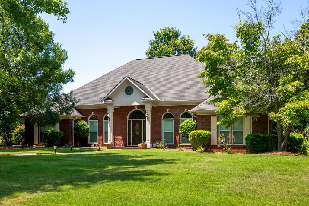 164 Glenwood Way, Smiths Station, AL 36877