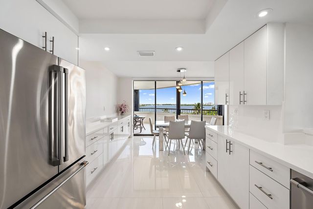 5070 N Ocean Dr 5b, Singer Island, FL 33404