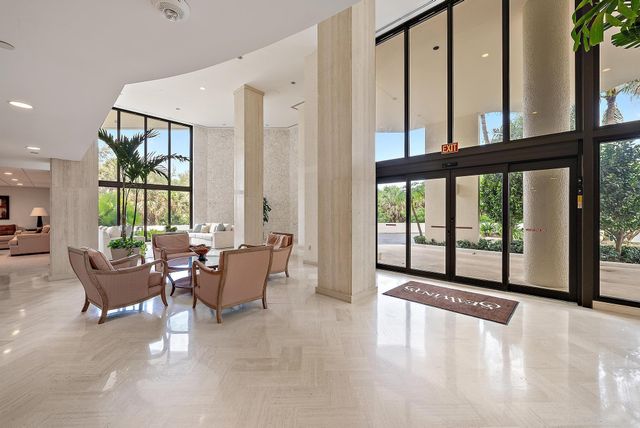 5070 N Ocean Dr 5b, Singer Island, FL 33404