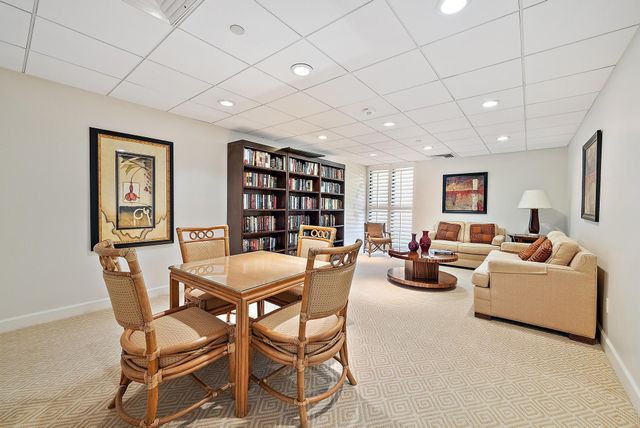 5070 N Ocean Dr 5b, Singer Island, FL 33404