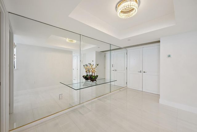 5070 N Ocean Dr 5b, Singer Island, FL 33404