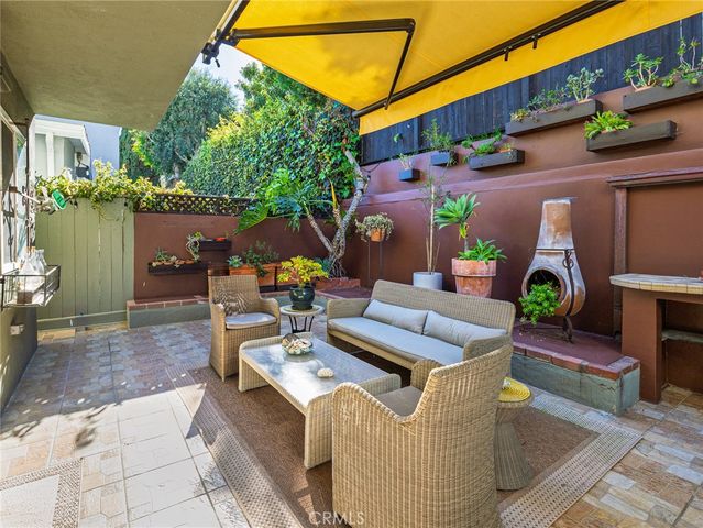 1725 Axenty Way, Redondo Beach, CA 90278