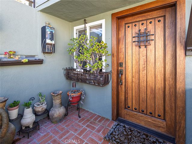 1725 Axenty Way, Redondo Beach, CA 90278