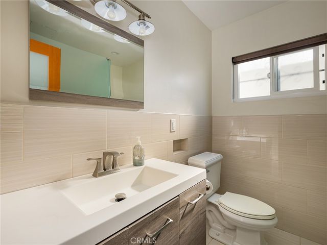 1725 Axenty Way, Redondo Beach, CA 90278