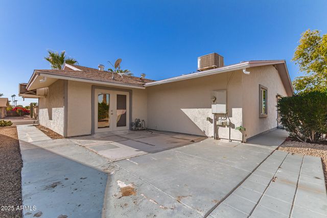 10452 W MEADE Drive, Sun City, AZ 85351