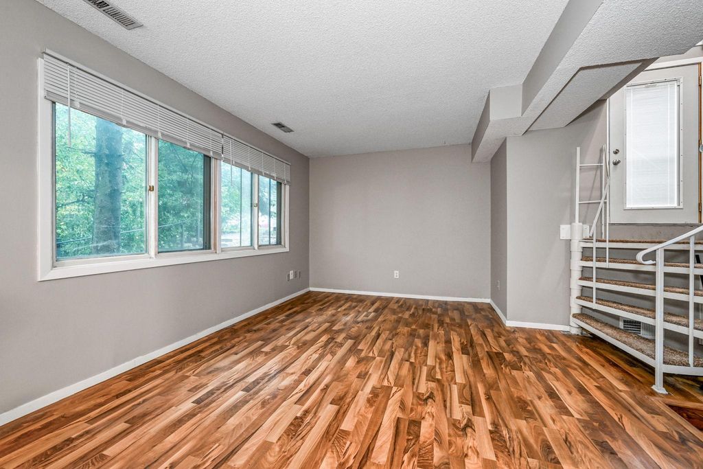 5563 E Bavarian Pass, Fridley, MN 55432 — photo 5