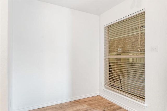 400 W 35th. ST 103, Austin, TX 78705