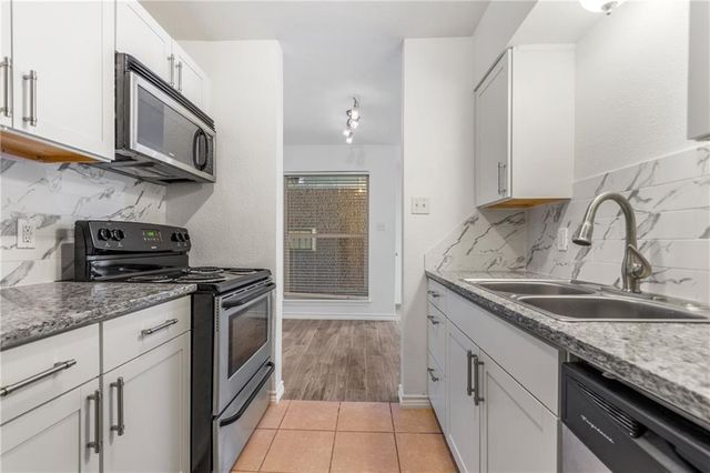 400 W 35th. ST 103, Austin, TX 78705