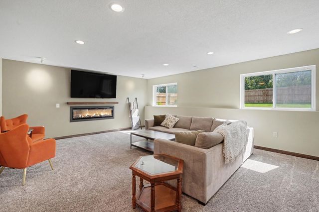 707 Hickory Street SW, Isanti, MN 55040