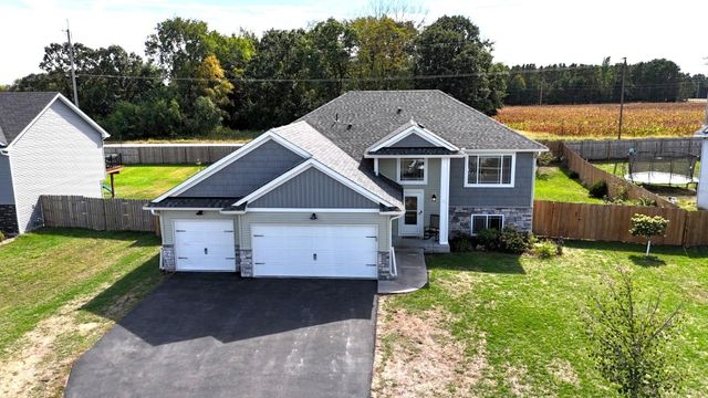 707 Hickory Street SW, Isanti, MN 55040