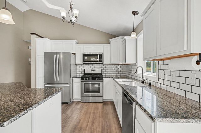 707 Hickory Street SW, Isanti, MN 55040