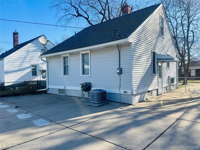 3078 Chandler Avenue, Lincoln Park, MI 48146