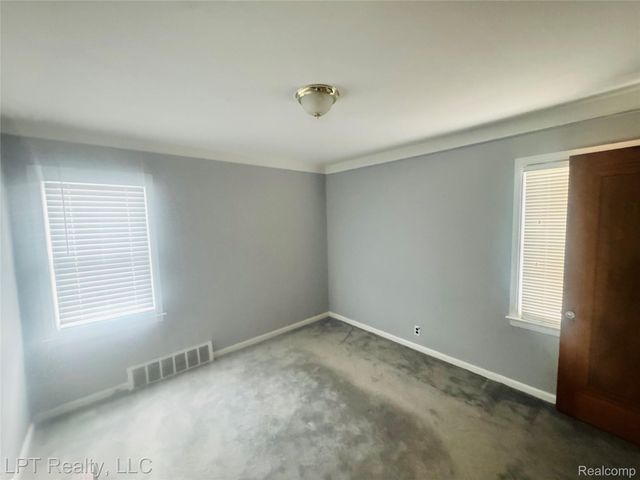 3078 Chandler Avenue, Lincoln Park, MI 48146