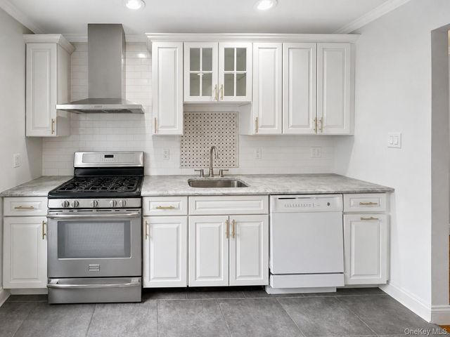 1855 21st Drive, Astoria, NY 11105