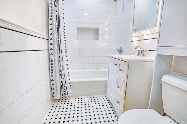 1855 21st Drive, Astoria, NY 11105