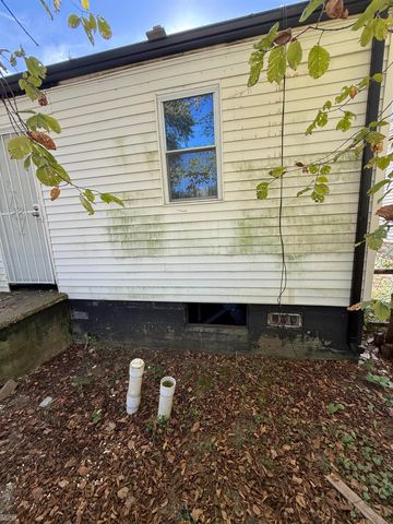 11741 Whithorn Street, Detroit, MI 48205