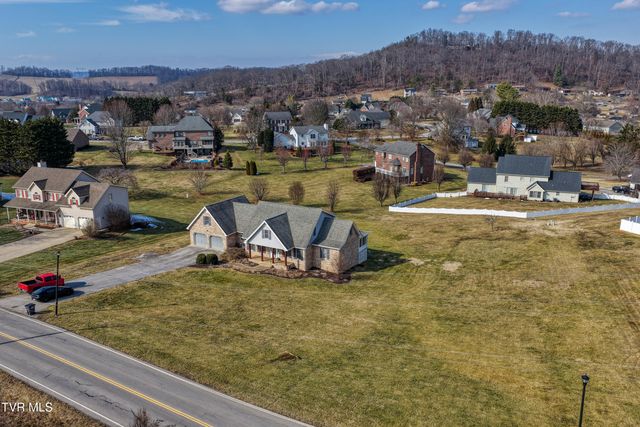 604 Snapps Ferry Road, Kingsport, TN 37663