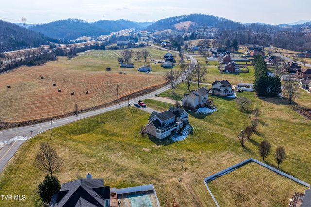 604 Snapps Ferry Road, Kingsport, TN 37663