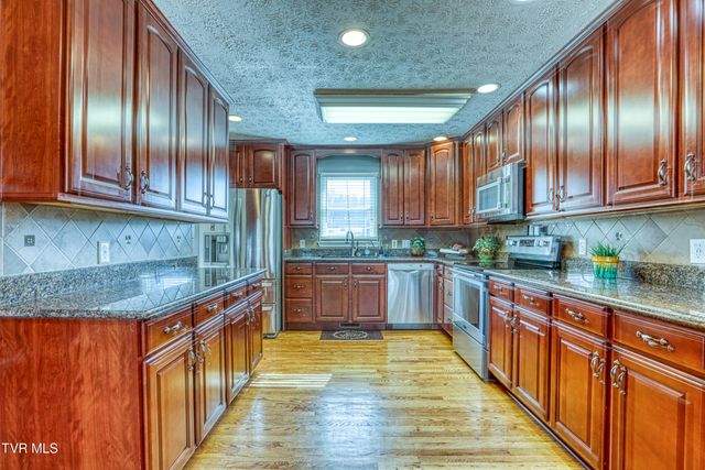 604 Snapps Ferry Road, Kingsport, TN 37663