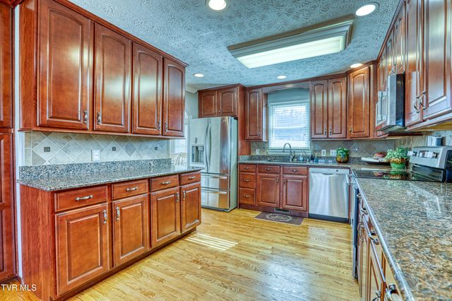 604 Snapps Ferry Road, Kingsport, TN 37663