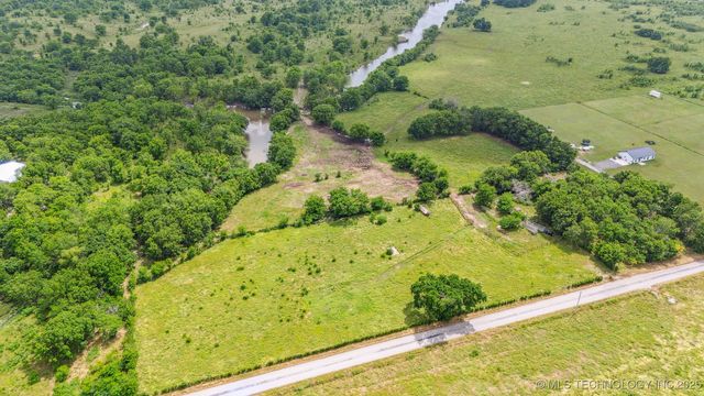 21 E 370 Road, Claremore, OK 74017