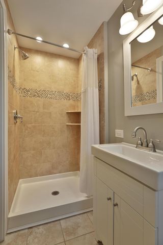 258 Canyon Drive, Columbus, OH 43214